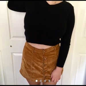 100% Cashmere Black Cropped Sweater 🍂